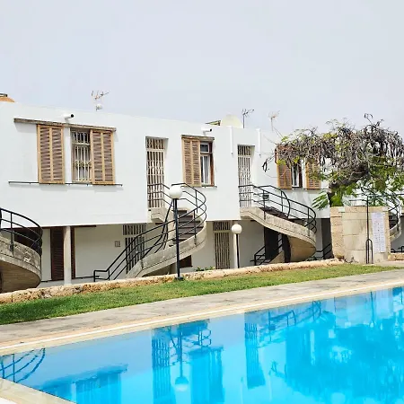 Apartment Holidays & Pool ,aircond , Americas
