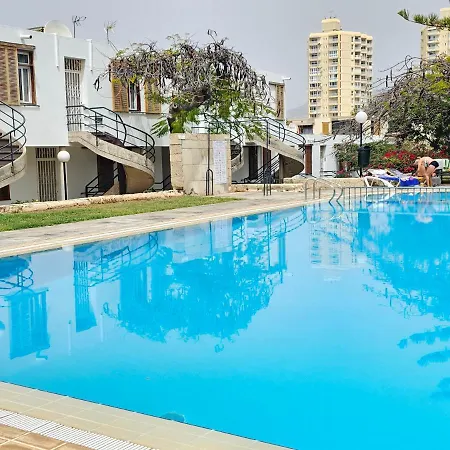 Holidays & Pool ,aircond , Americas Apartment Arona (Tenerife)