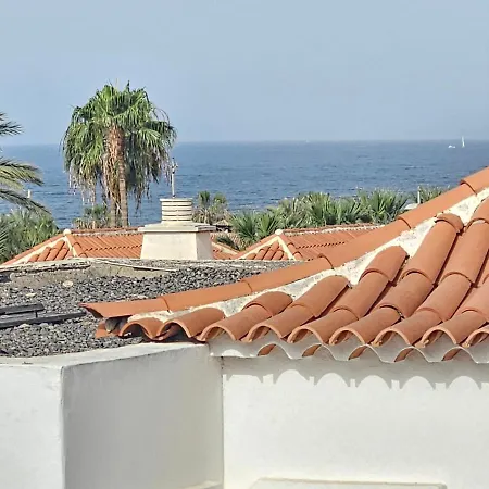 Holidays & Pool ,aircond , Americas *