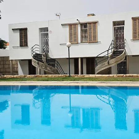 Holidays & Pool ,aircond , Americas Arona (Tenerife)