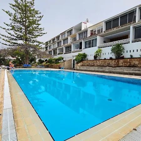 Holidays & Pool ,aircond , Americas