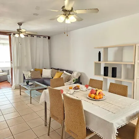 Holidays & Pool ,aircond , Americas * Arona (Tenerife)