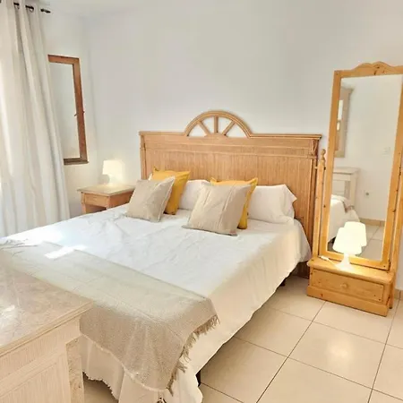 Holidays & Pool ,aircond , Americas * Arona (Tenerife)