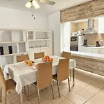 Apartmán New Holidays & Pool, Aircond, Playa De Americas, Tenerife Arona (Tenerife)
