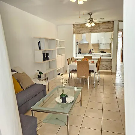New Holidays & Pool, Aircond, Playa De Americas, Tenerife Διαμέρισμα